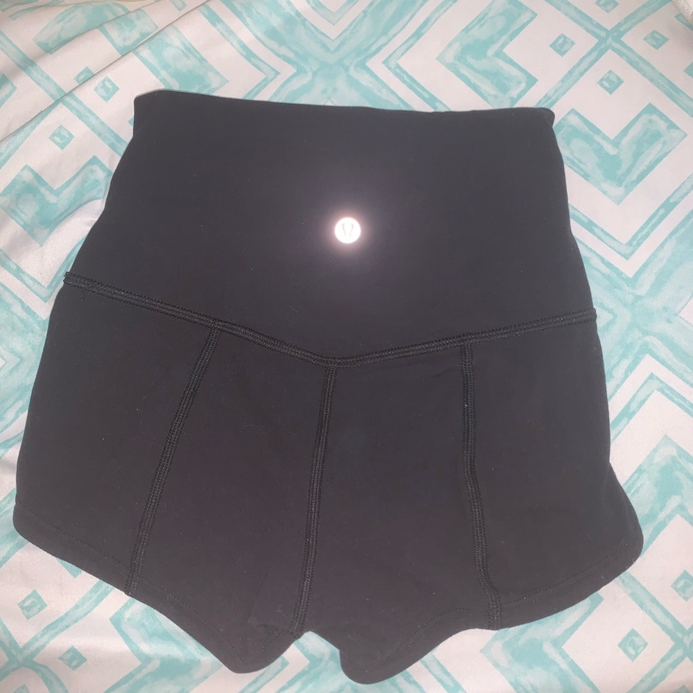Lululemon spandex shorts
